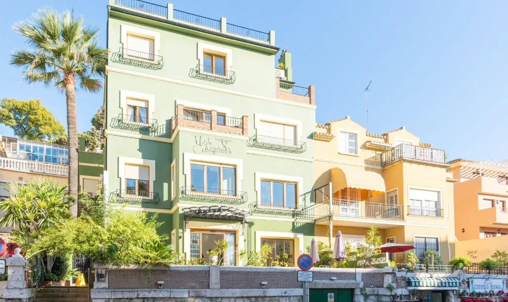 Hotel California rooftop terrace near Muelle Uno and La Malagueta beach in Malaga