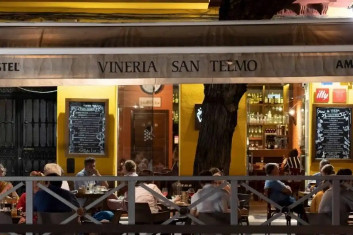Vineria San Telmo, a wine bar near Alameda in Seville.