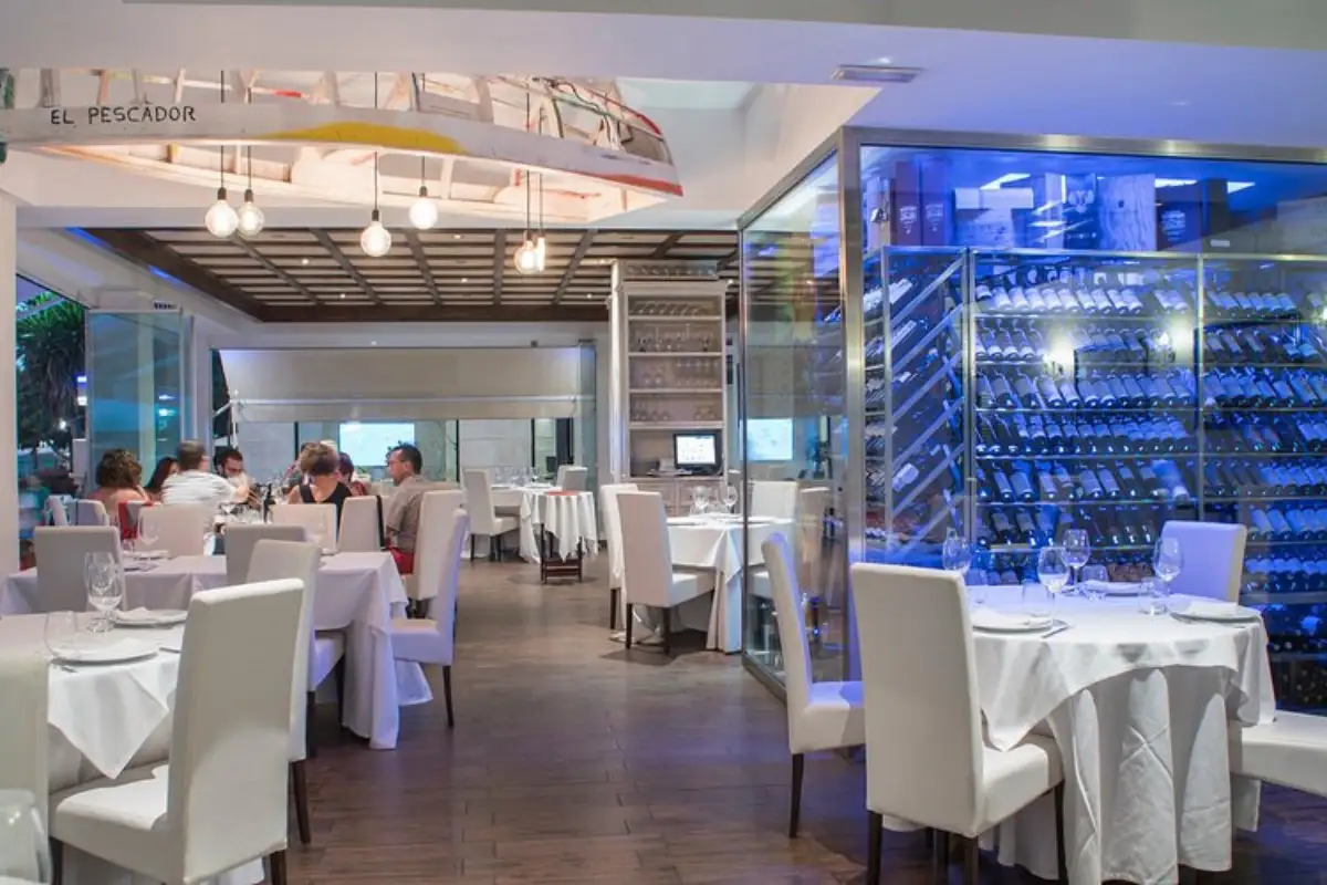 El Pescador seafood restaurant on Estepona promenade