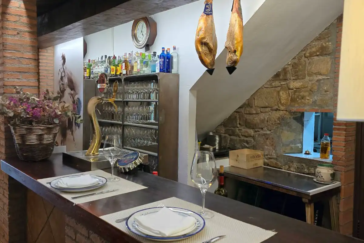 Taberna El Pajaro tapas bar near the Cathedral in Baeza