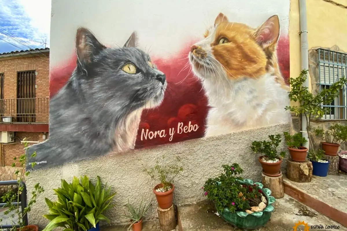 Large street mural on a building wall in Barrio del Bulevar, Jaén