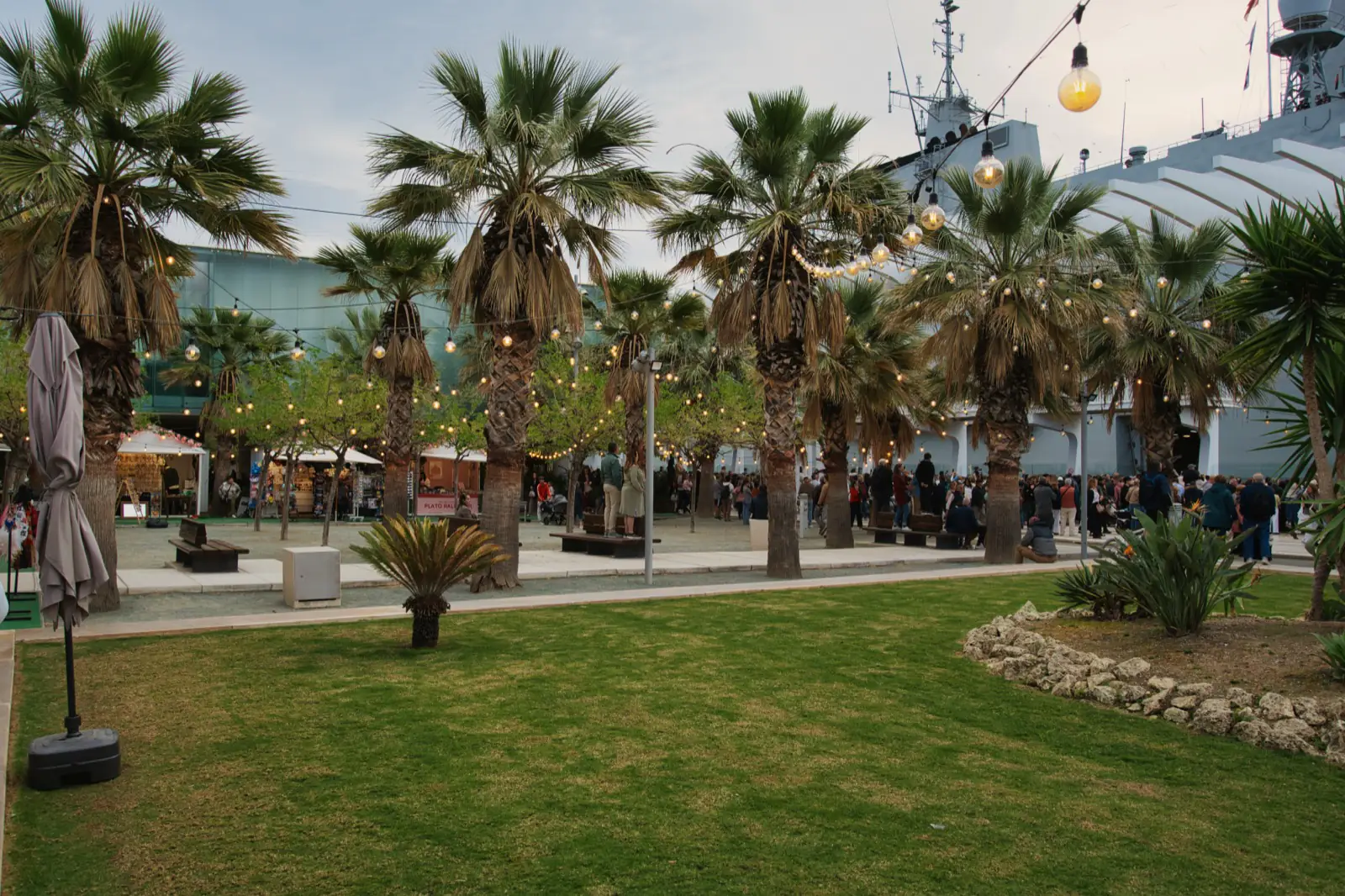 Illuminated market stalls and light displays in the gardens of Málaga in February