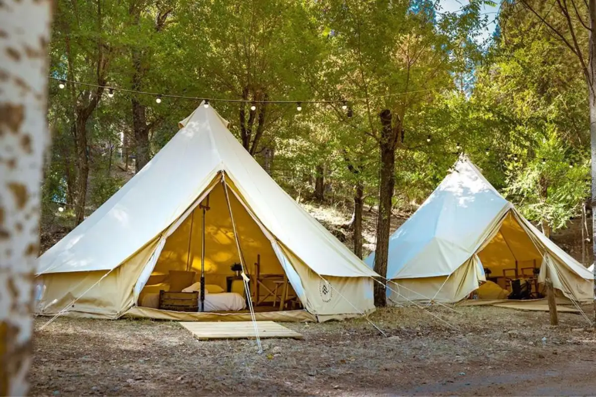 spain unusual stays 9