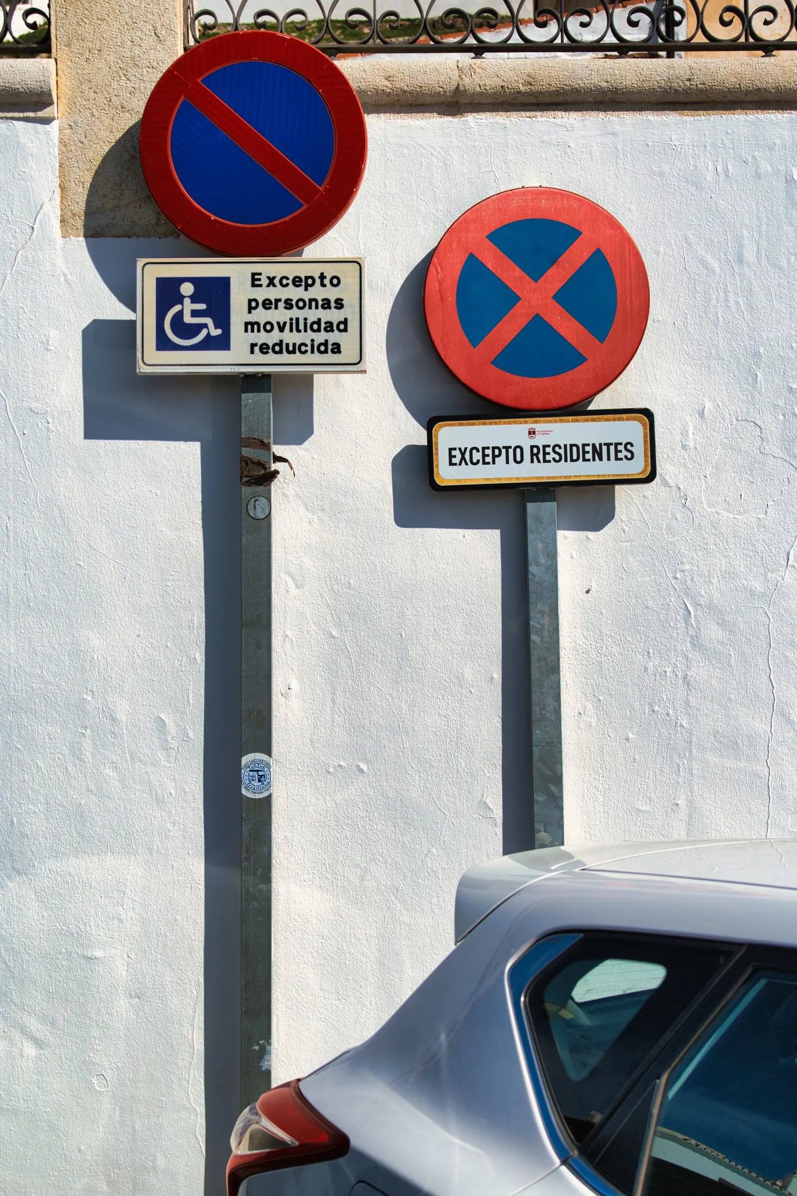 Traffic signs in Frigiliana