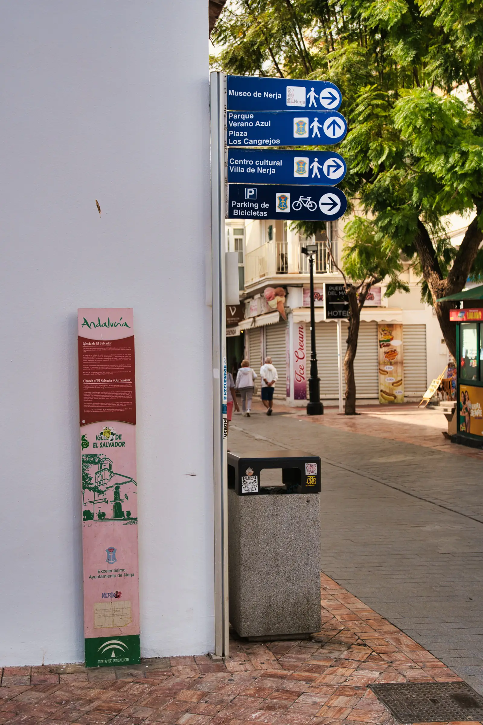Direction signs in Nerja