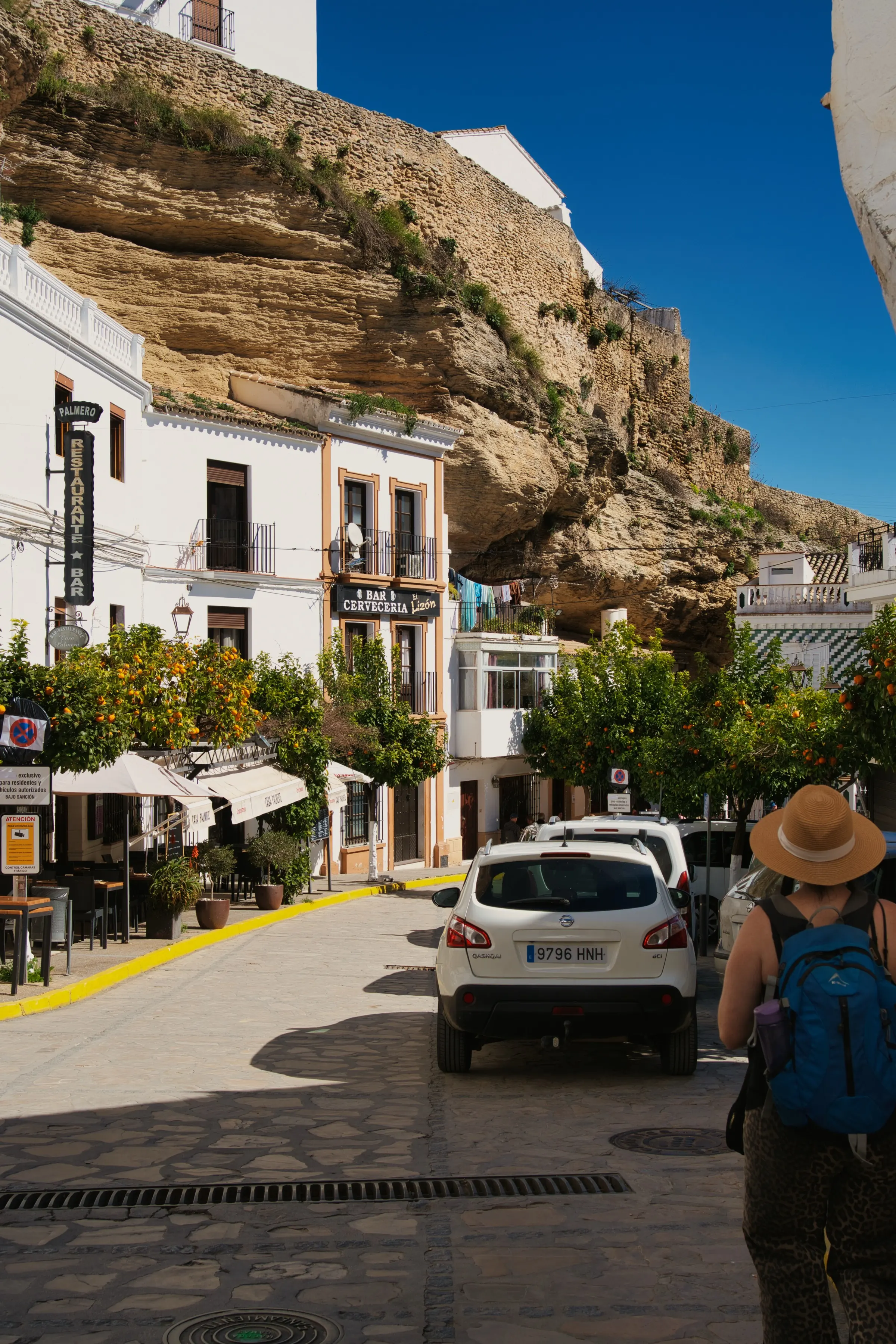 A view of Plaza de Andalucía looking down the street.